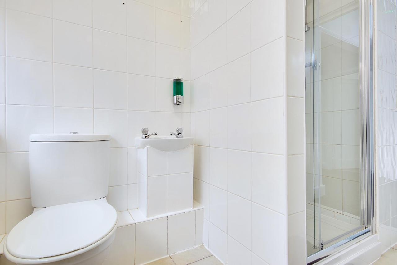 Cragside Villa With Hot Tub ボーンマス エクステリア 写真